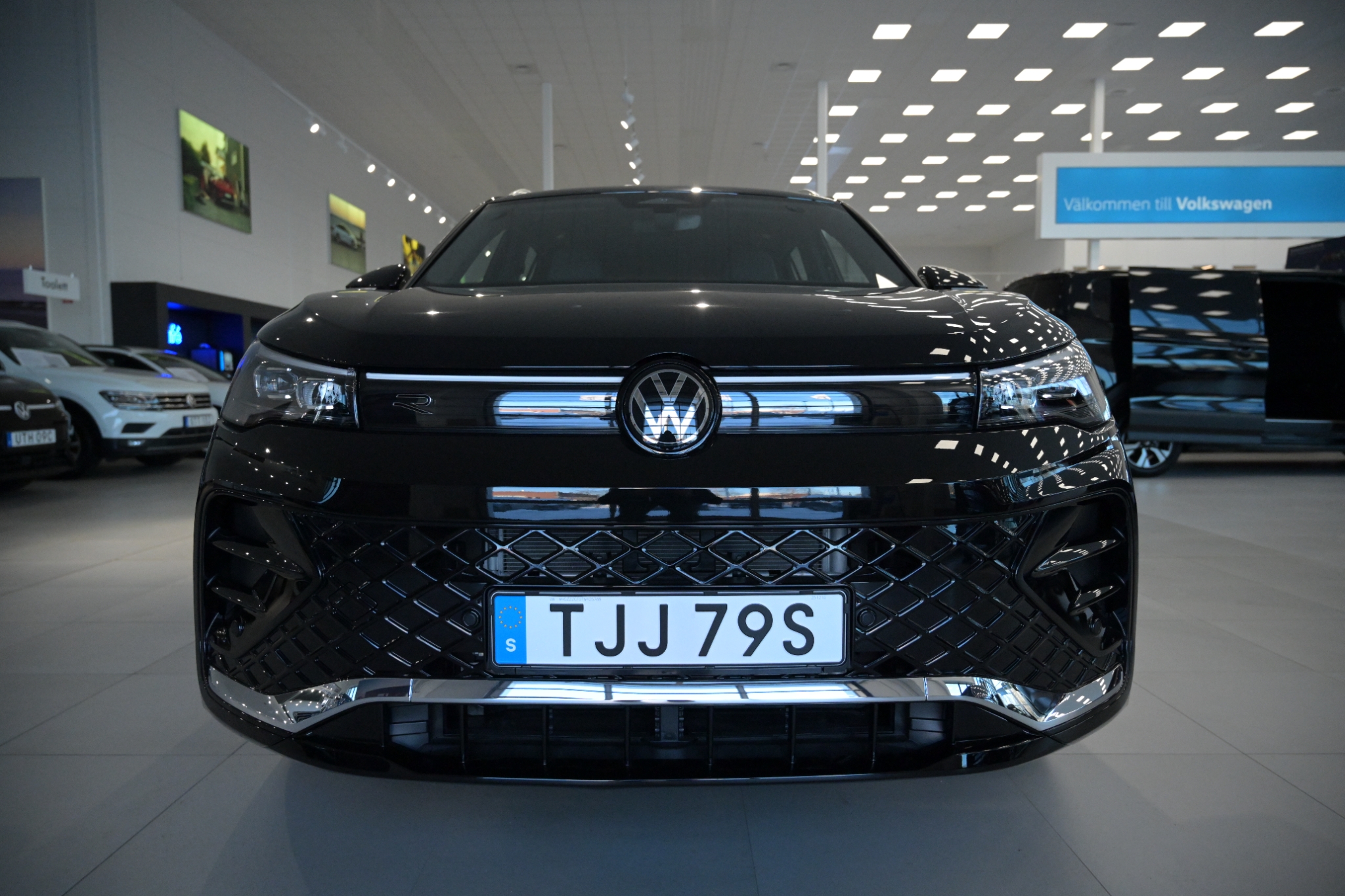 Volkswagen Tiguan eHybrid R-Line SWE 2026, bild 3/10
