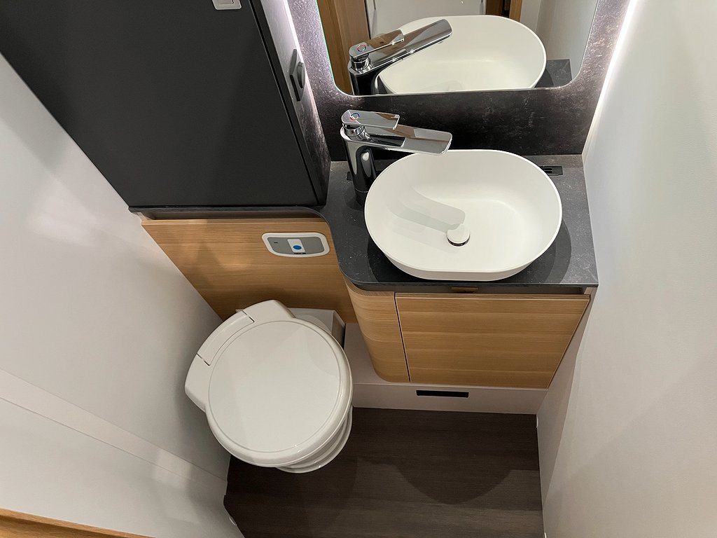 Adria Coral Plus 670 SL / ALDE / Automat 9vxl / SUPERKAMPANJ - Adria