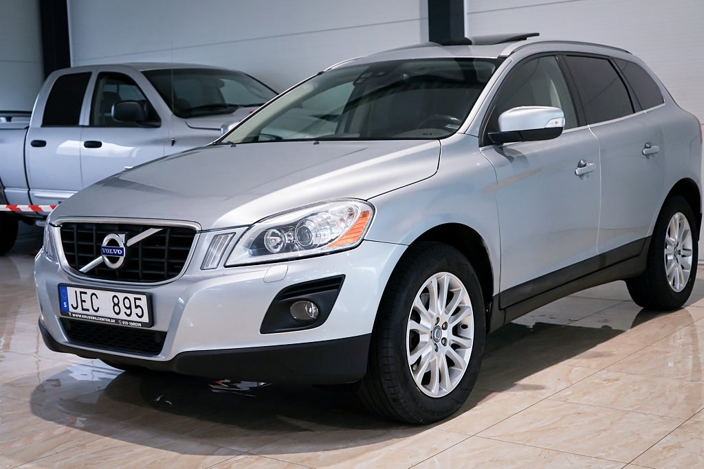 Volvo XC60 D5 AWD Geartronic Summum Panorama Dragkrok 