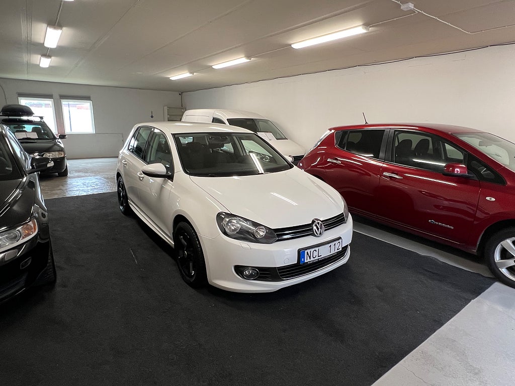 Volkswagen Golf 5-dörrar 1.6 TDI DPF BMT Masters Euro 5 Ny servat