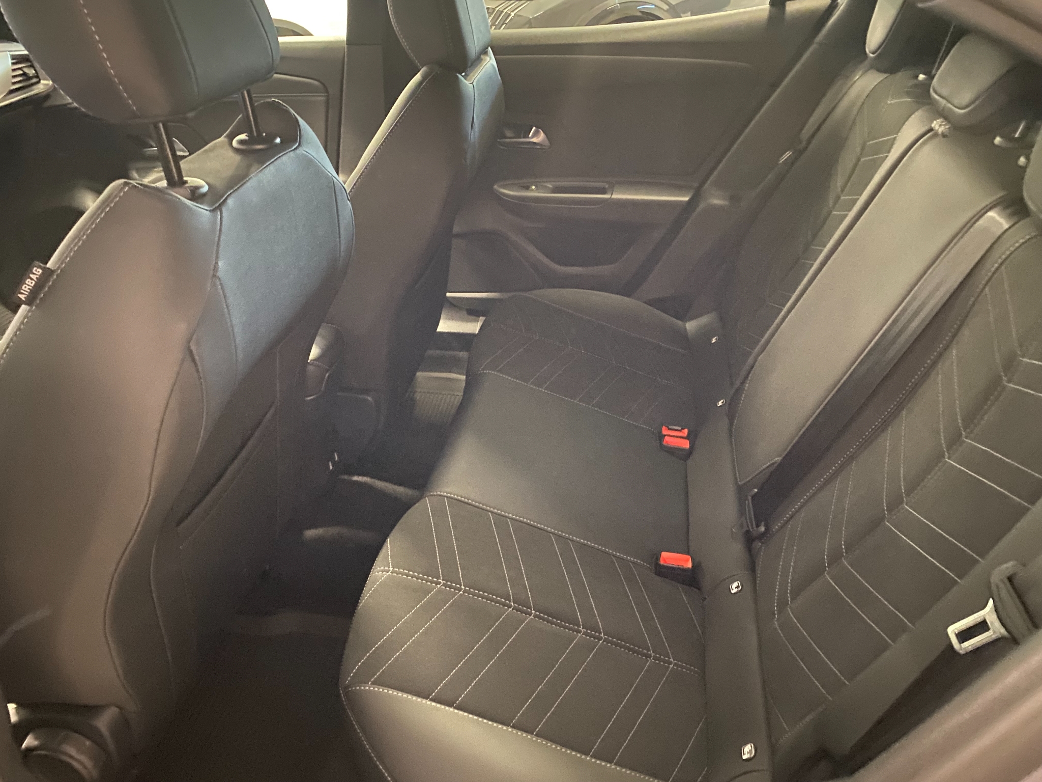 Opel Mokka GS Hybrid 145hk Automat 2026, bild 6/10