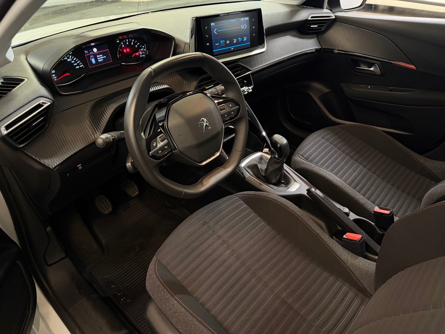 Peugeot 208 1.2 PT 75hk 2022, bild 7/10