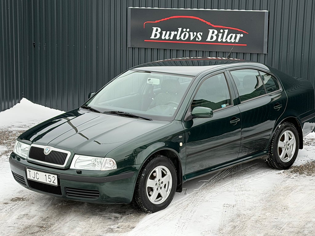 Skoda Octavia Tour 1.6 MPI Euro 4 LÅGA MIL 12000 mil