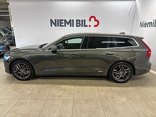 Volvo V60 Recharge T6 AWD Drag/360/HeadUp/Navi/Värmare/SoV