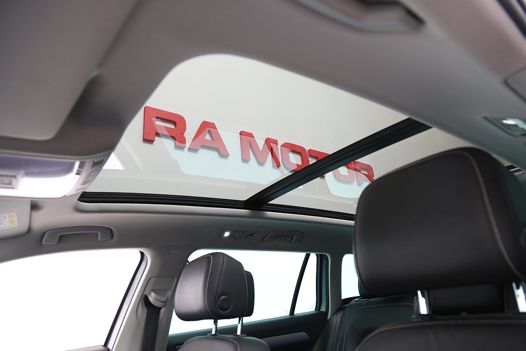 Volkswagen Passat Sportscombi GTE Executive Cockpit Panorama Värmare Drag 2020
