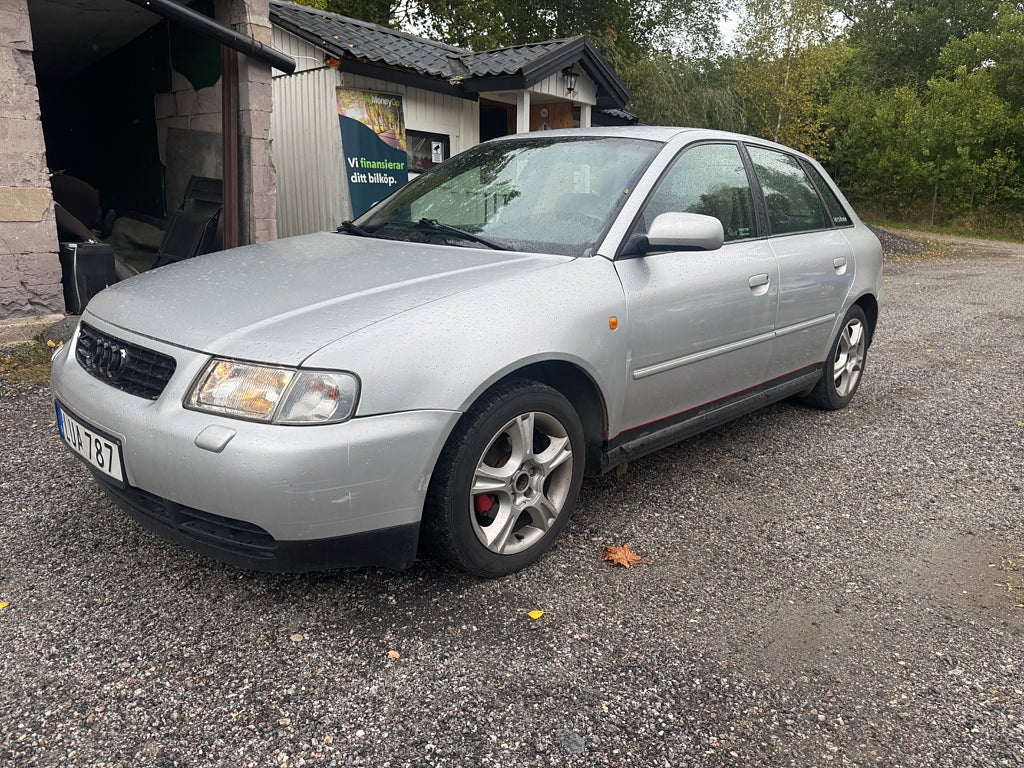 Audi A3 5-dörrar 1.6 Attraction Euro 3
