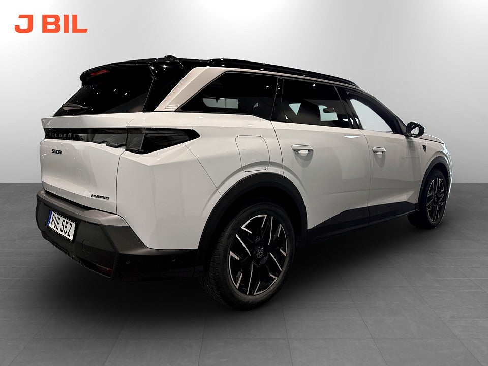 Bild på Peugeot 5008 GT Ultimate Hybrid 145hk Aut 7-SITS ELSTOL B-KAMERA