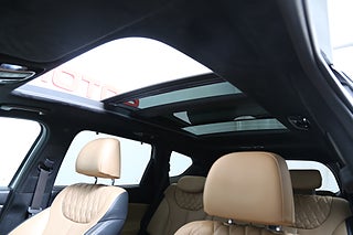 SUV Hyundai Santa Fe 27 av 33