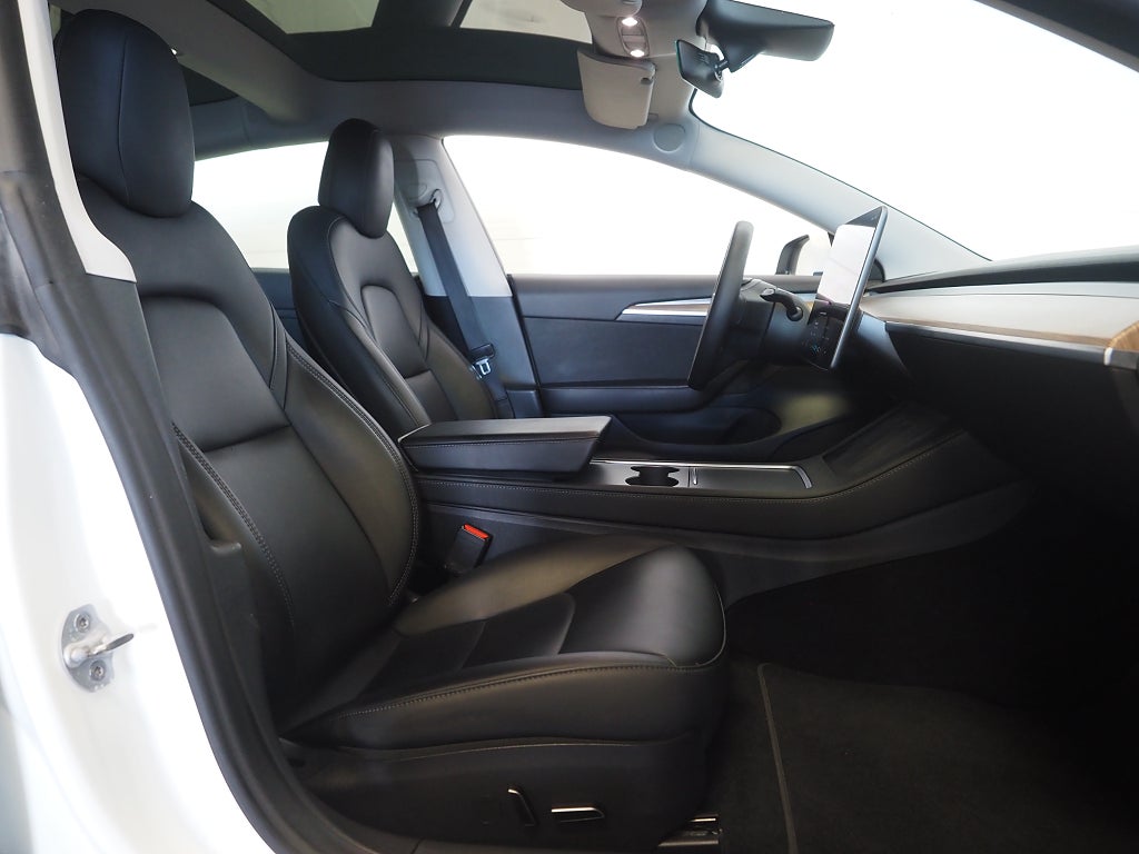 Tesla Model 3 Standard Range RWD 283hk Pano Navi Läder Moms 2023