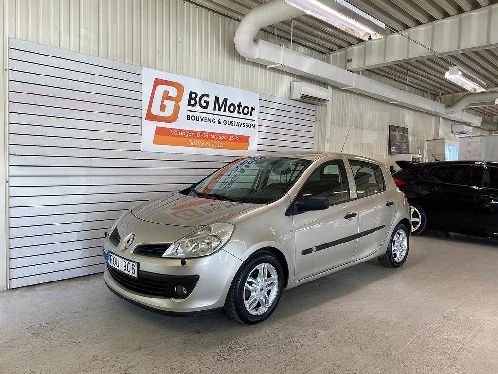 Renault Clio 1.2 75HK S&V-hjul