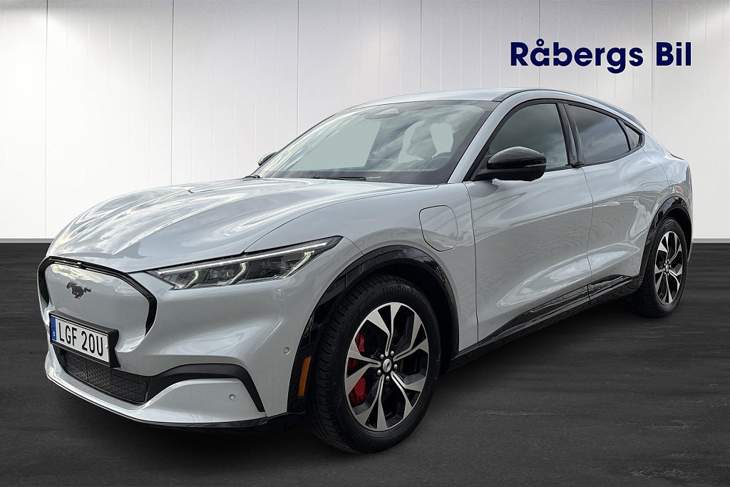 Ford Mustang Mach-E Standard Range AWD AWD