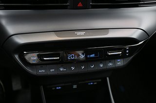 Halvkombi Hyundai i20 18 av 21