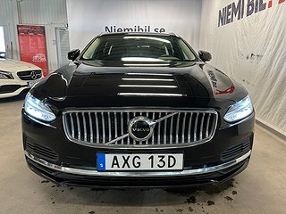 Volvo V90 Recharge T6 AWD Automat Momentum S&V-Däck/Kamera