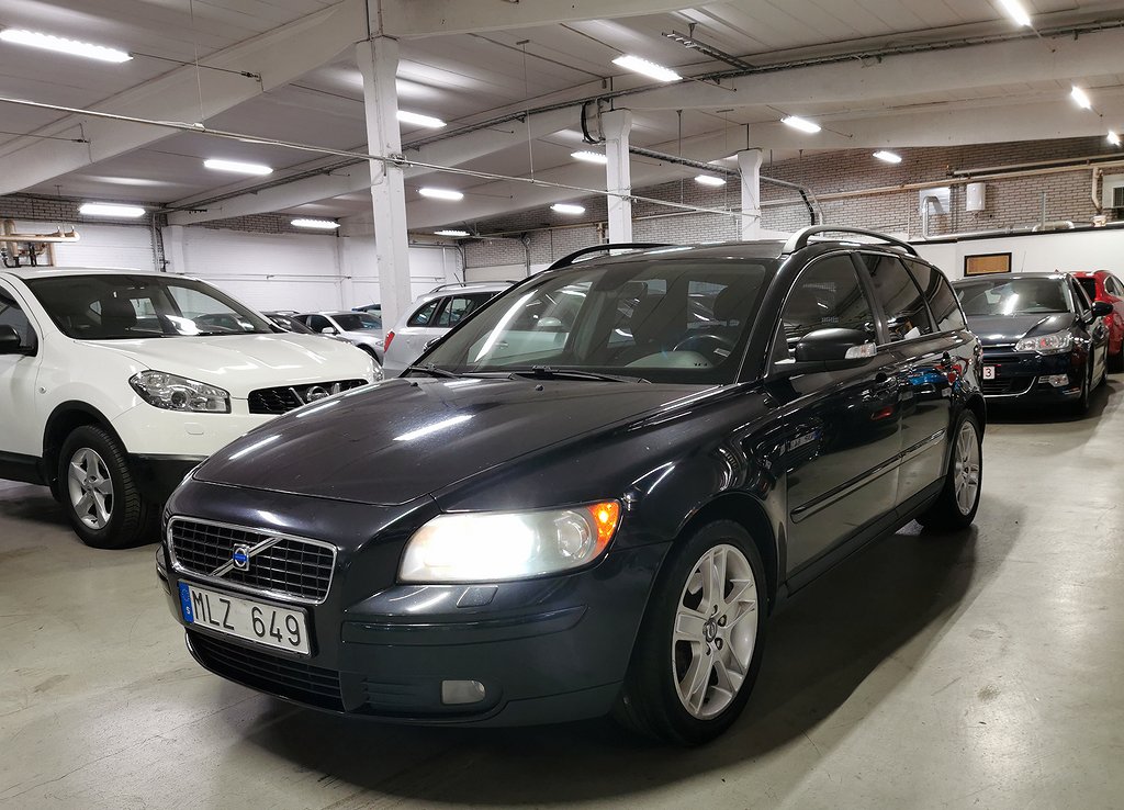 Volvo V50 2.0 D Momentum Euro 3& Dragkrok 