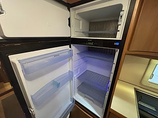 Husbil-halvintegrerad Kabe ROYAL 880 LT 22 av 33