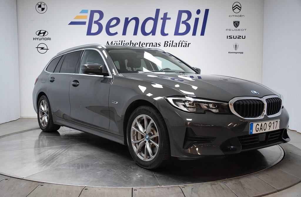 BMW 330e xDrive Touring Sport Line/ Navi/ Dragkrok/ Stop&go