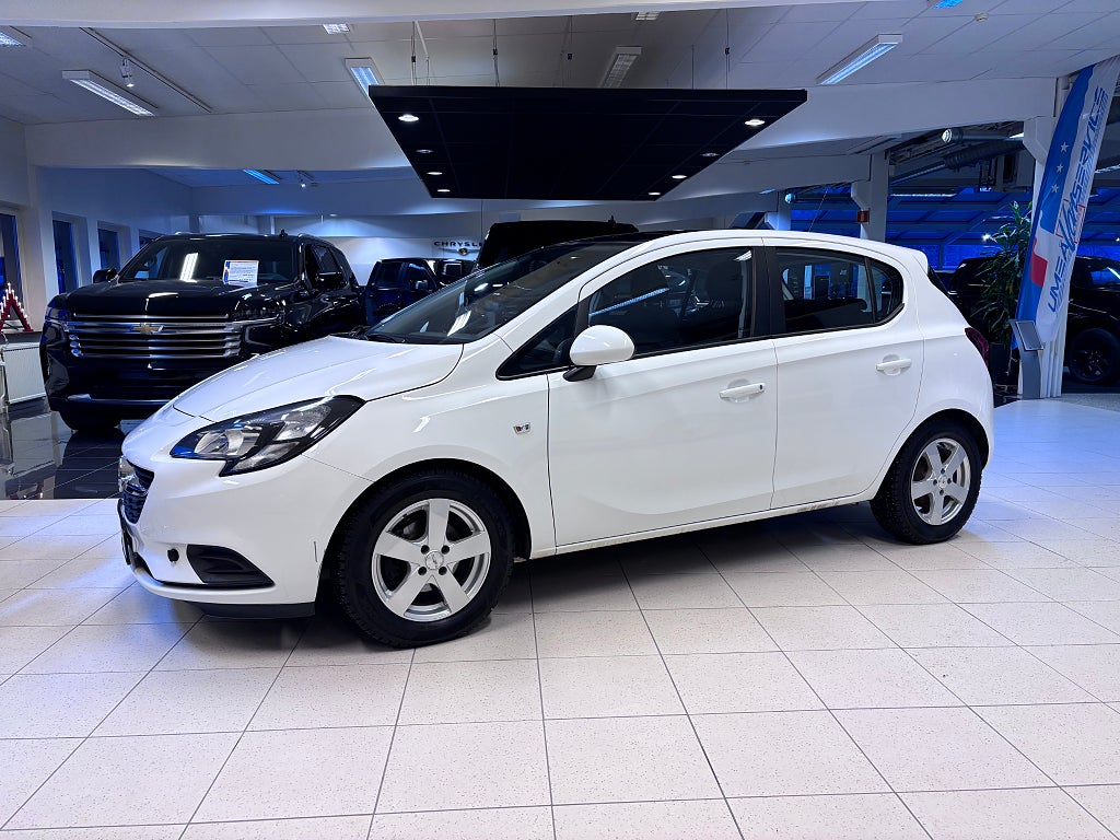 Opel Corsa 1.4 Enjoy 90 hk Glastak M-värmare V-hjul *2,95% ränta*