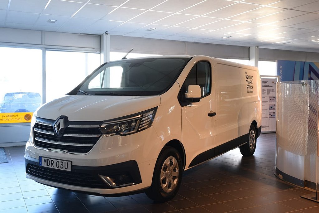 Renault trafic E-TECH Van Skåp Base Line L2H1 / Backkamera / Förarassistanspake