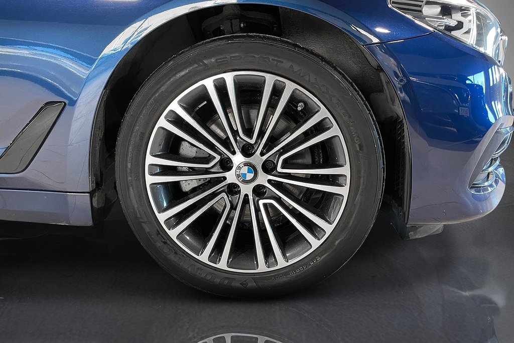 BMW 520 d xDrive Touring  | Sport line | B-kam | Drag | 2019