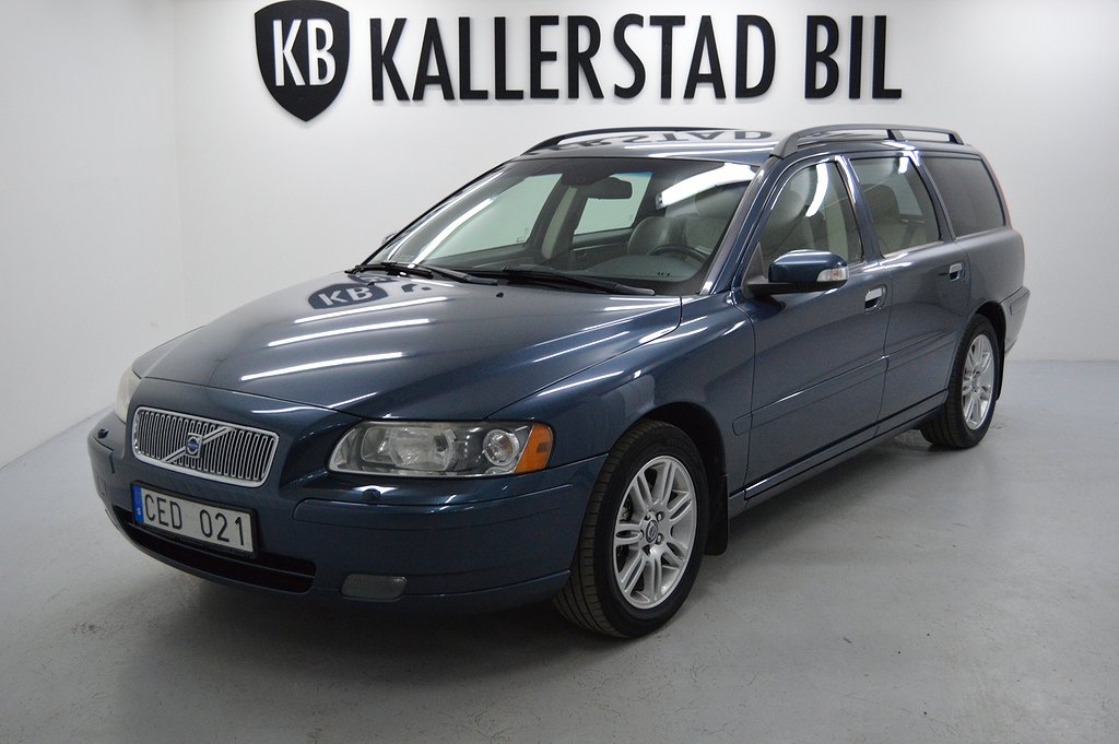 Volvo V70 2.4 170hk Classic Momentum 2 Brukare Navi Drag Värmare