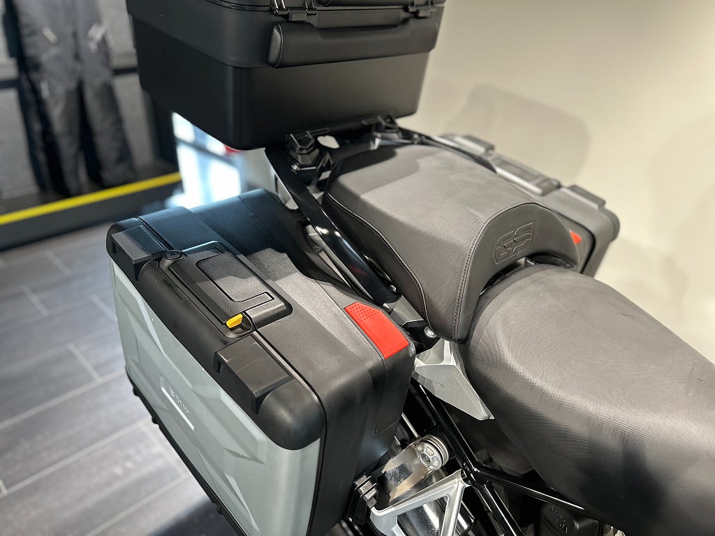 BMW R1250GS / 3,45% ränta/Triple Black / 3 väskor / Endast 1258 mil!