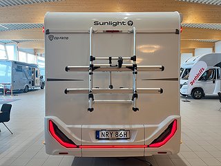 Husbil-halvintegrerad Sunlight V66 Adventure 4 av 21