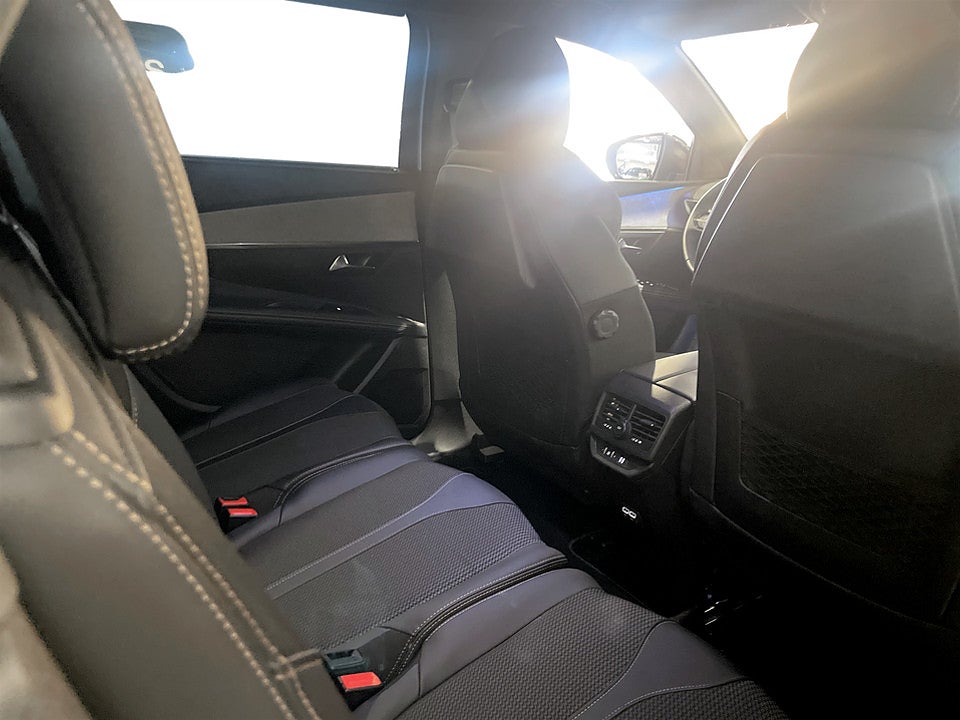 Bild på Peugeot 5008 GT 1.2 PT 130hk Aut 7-SITS B-KAMERA 