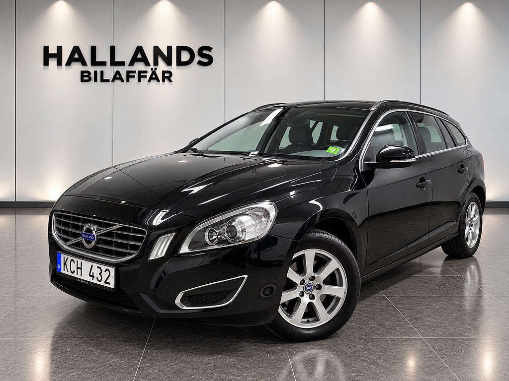 Volvo V60 T3 Momentum 150hk / Nyservad / Drag 
