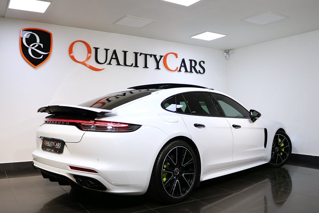 Porsche Panamera 2021 - miniatyr 3