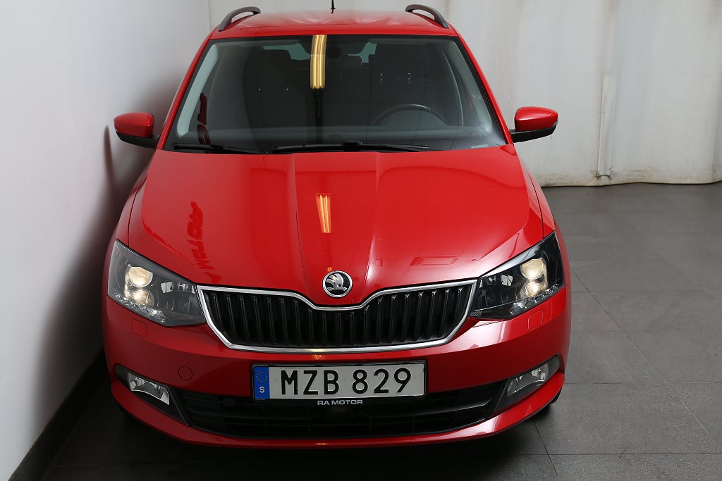 Skoda Fabia 1,2 TSI Style 90hk Kombi Motorvärmare 2016
