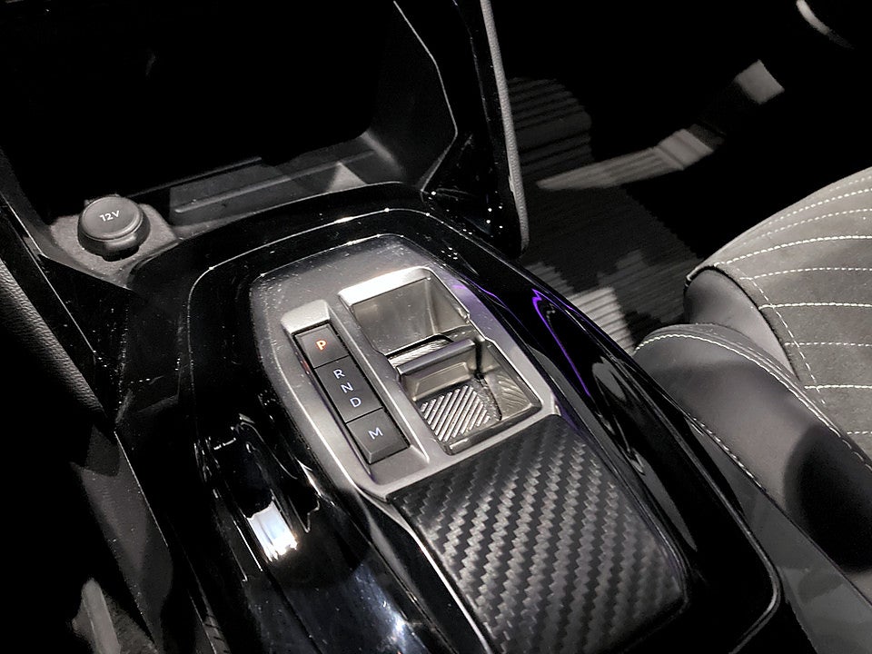 Bild på Peugeot 2008 GT 1.2 PT 130hk Aut - PL 24 månader/2000 mil