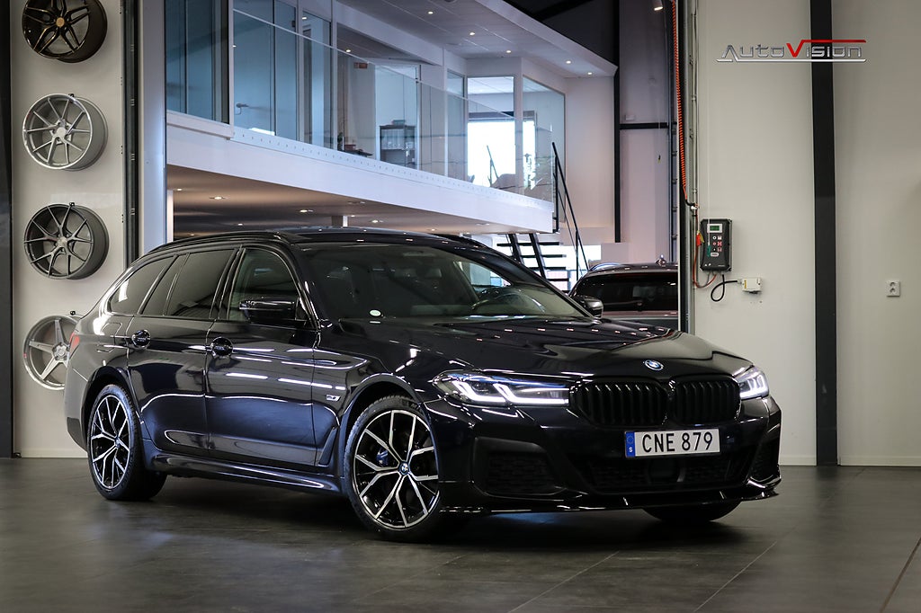 BMW 530 e xDrive 292hk M Sport | INNOVATION | PANO | H/K | DRAG
