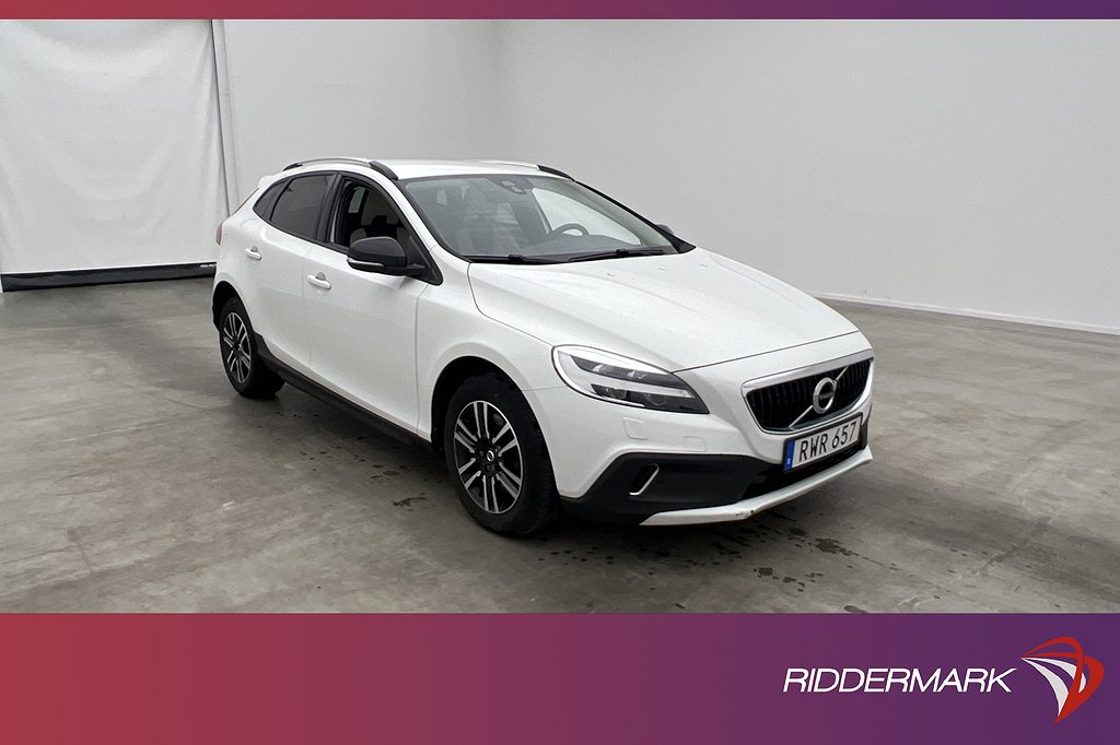 Volvo V40 Cross Country D3 150hk Plus VOC Kamera Värm Navi