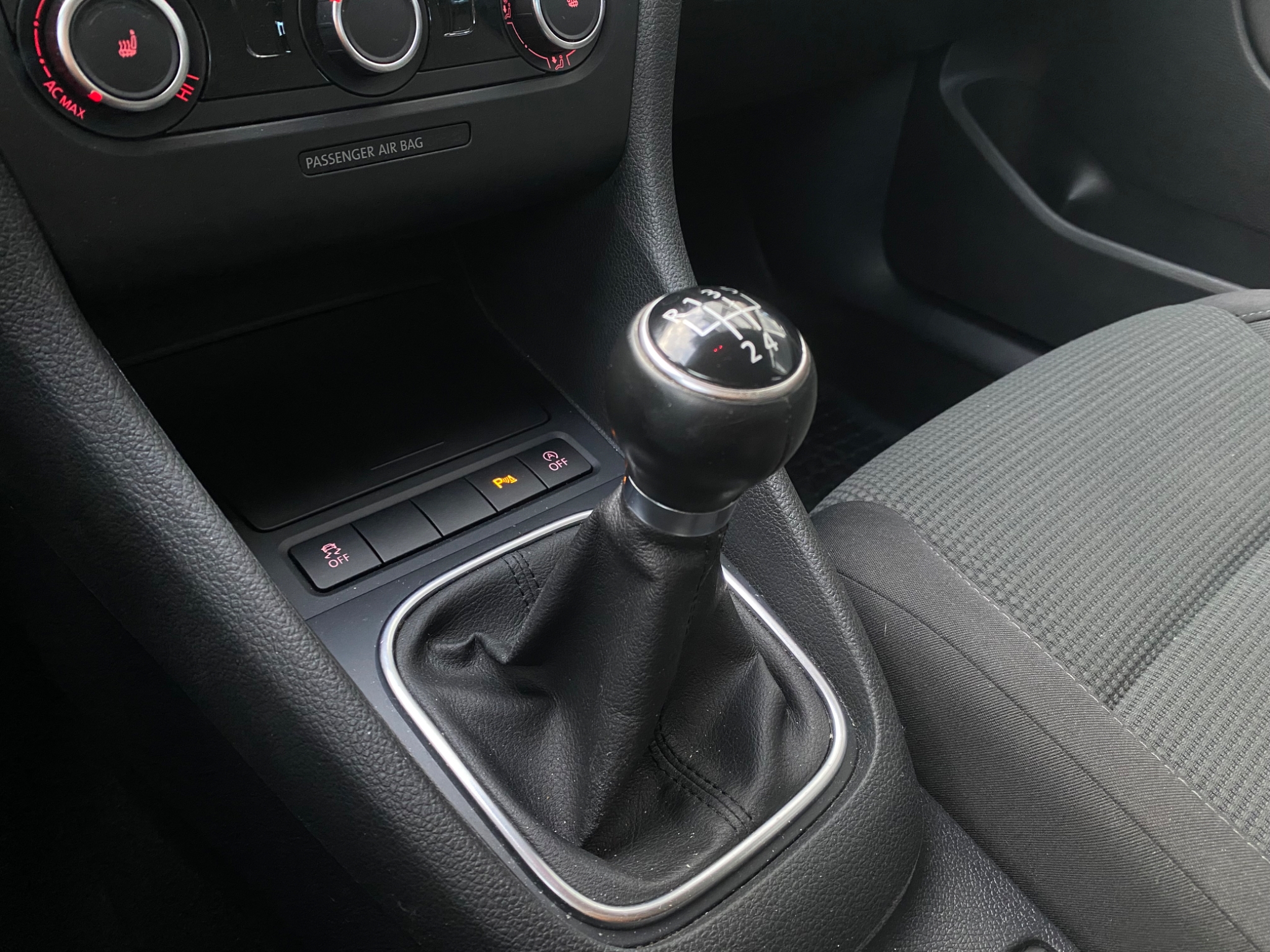 Volkswagen Golf 2012, kuva 7/42