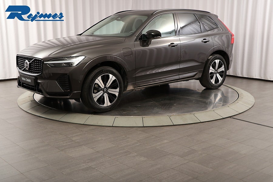 Volvo XC60 T6 Plus Dark Nordic Edition/Pano/Drag/360kam/H&K