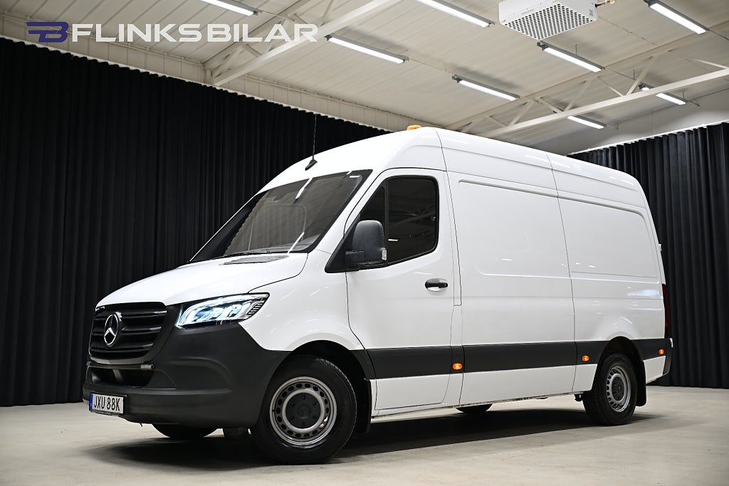 Mercedes-Benz Sprinter 317 CDI 9G 170HK Automat|Drag|Värmare|LED|EnÄgare|Moms
