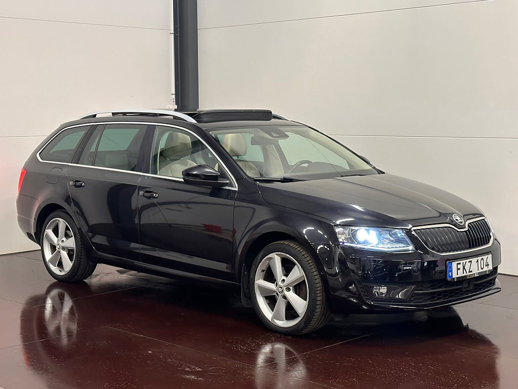 Skoda Octavia KOMBI 1.8 TSI 180HK PANO CANTON DRAG NAVI P-VÄRM SEUTR*