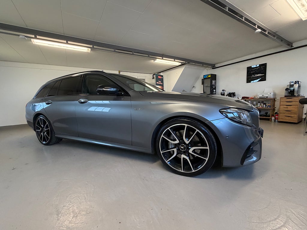 Mercedes-Benz AMG E 43 T AMG 4MATIC / Drag / HUD / Burmester / Pano