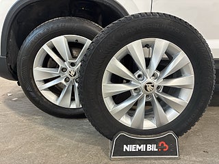 Skoda Karoq 2.0 TDI 4×4 Style Drag Värmare Kamera Skinn Psens S&V – bild 17