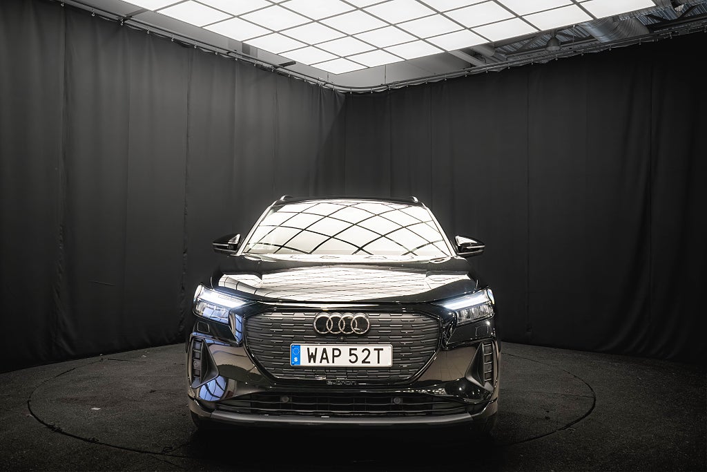 Audi Q4 e-tron 45 QUATTRO ADVANCED DRAG 360° 20' 94.3%SoH 1-ÄGARE MOM