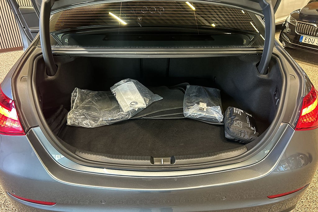 Mercedes-Benz C300 e 9G-Tronic Avantgarde