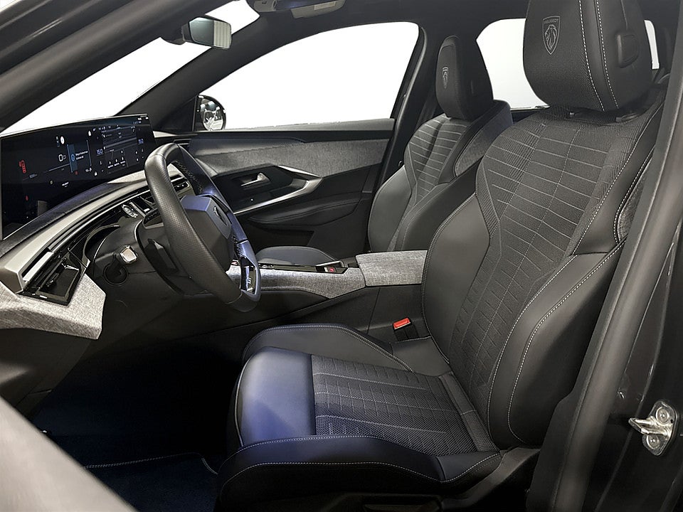 Bild på Peugeot 5008 GT Hybrid 145hk Aut 7-SITS BACKAMERA CARPLAY