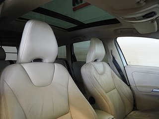 SUV Volvo XC60 10 av 21