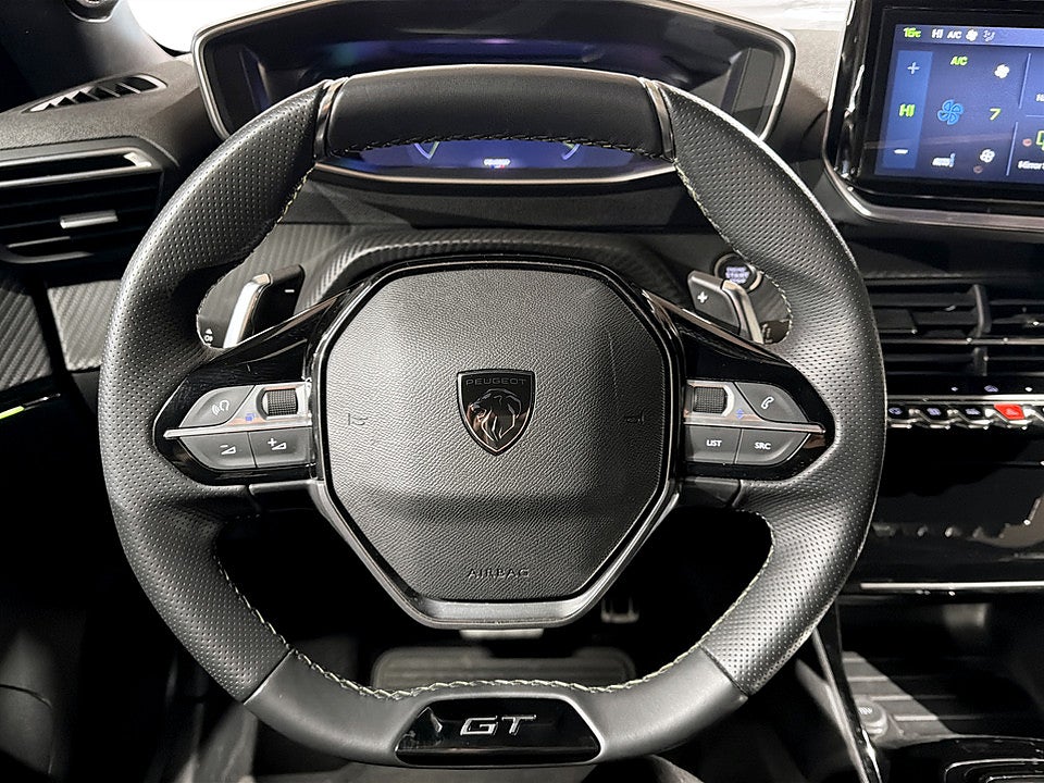Bild på Peugeot 2008 GT 1.2 PT 130hk Aut - PL 24 månader/2000 mil