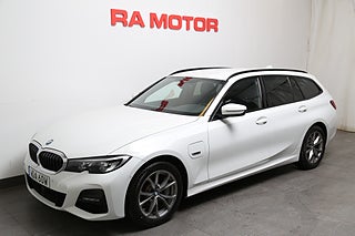 Kombi BMW 330e 1 av 29