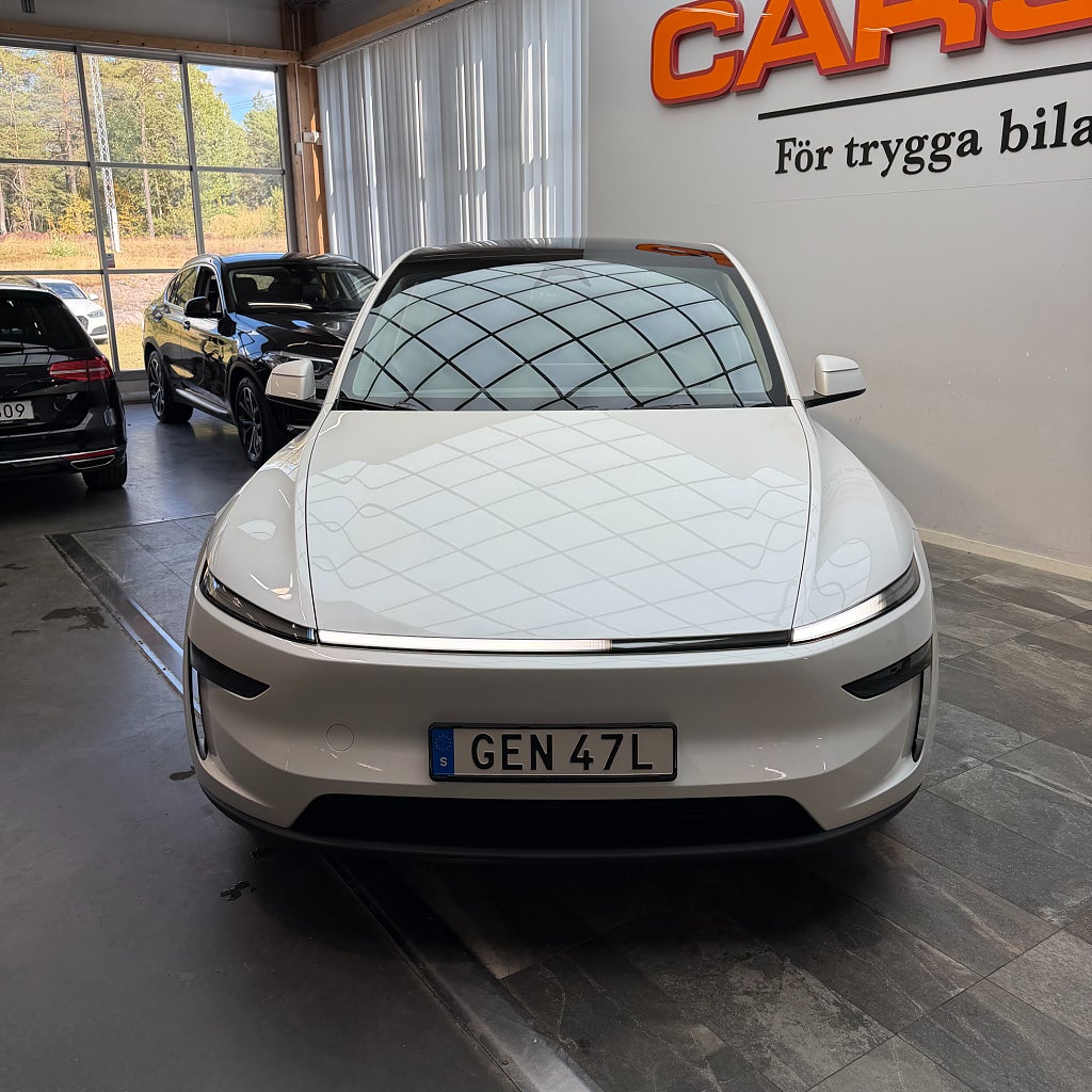 Tesla Model Y Long Range AWD Premium Panorama Autopilot 360° Drag