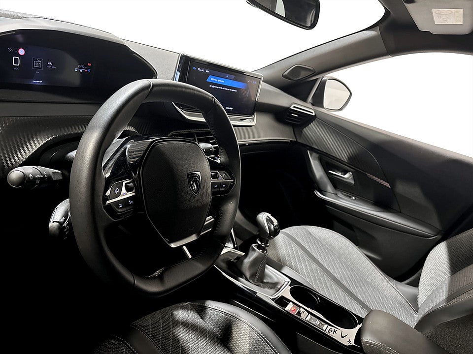 Bild på Peugeot 2008 Limited Edition 1.2 PT 131hk KAMPANJRÄNTA 3,99%