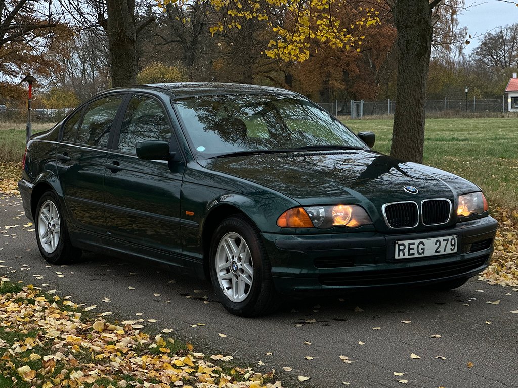 BMW 318 i Svensksåld ACC, Dragkrok, Alu-fälgar.  