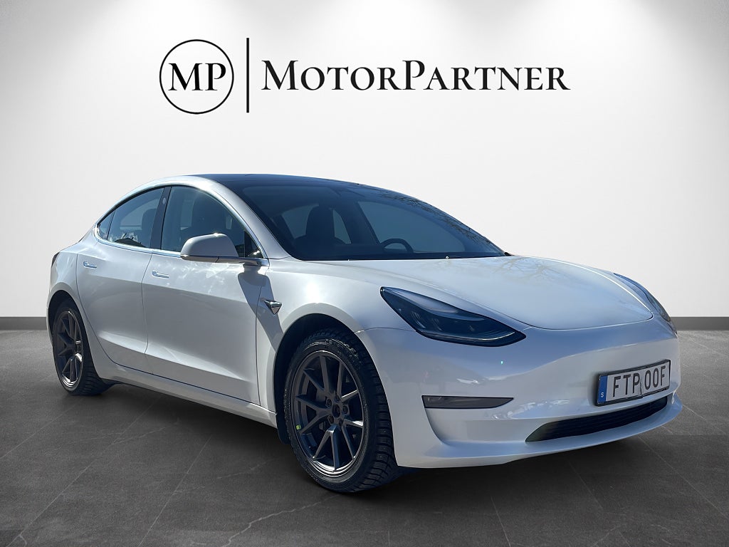Tesla Model 3 Long Range AWD Autopilot 441hk MOMS