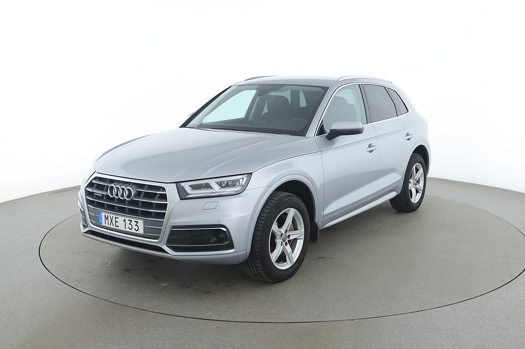 Audi Q5 40 TDI quattro / Värmare, Dragkrok